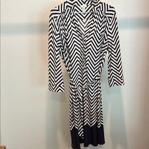 Chico's Black and White Long Sleeve Notched Collar Dress